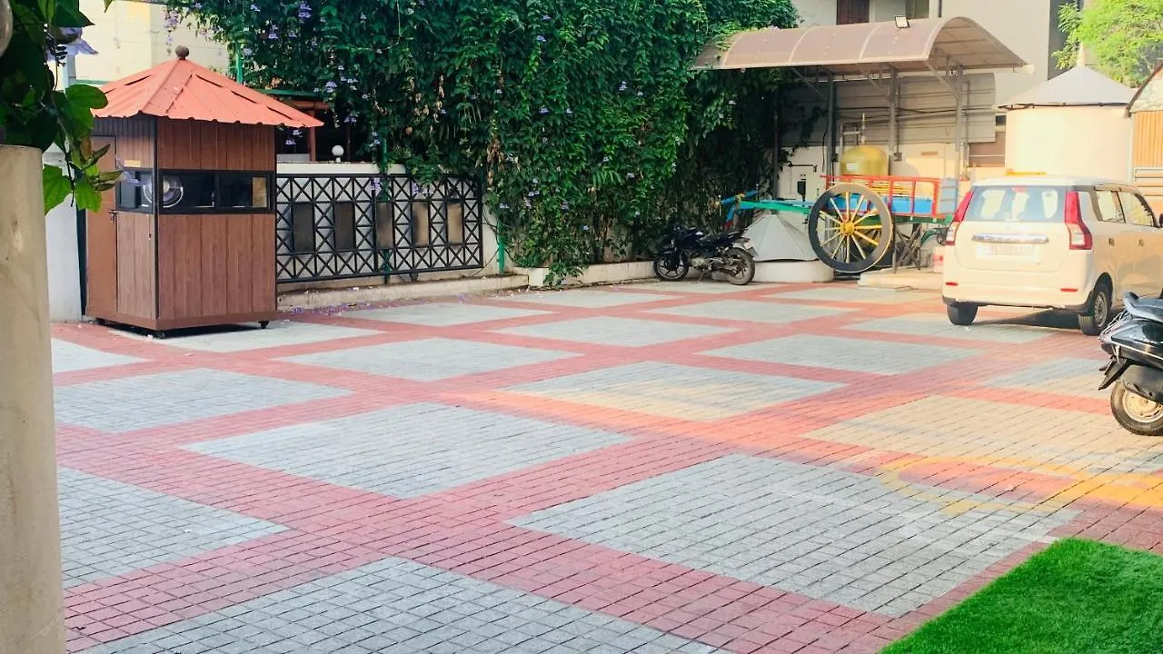 Kottavathil Hotel Tripunithura