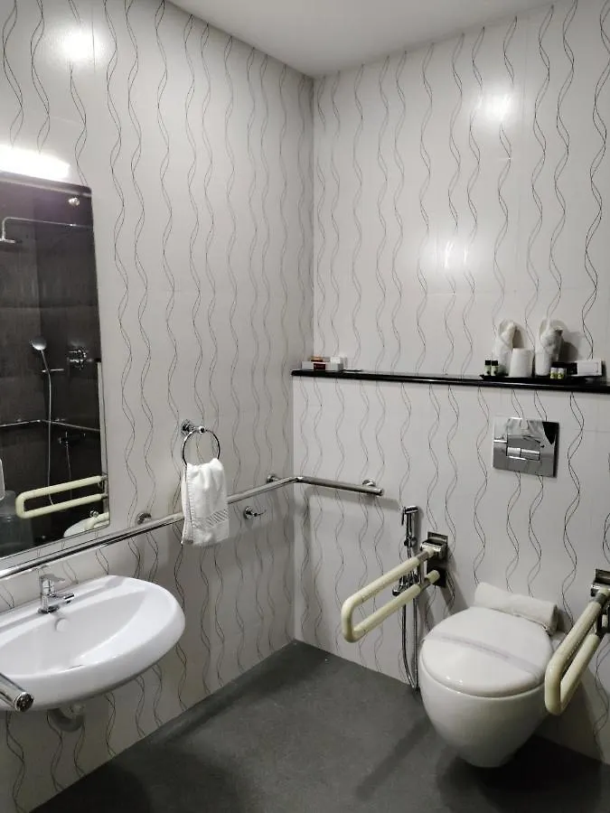 Kottavathil Hotel Tripunithura