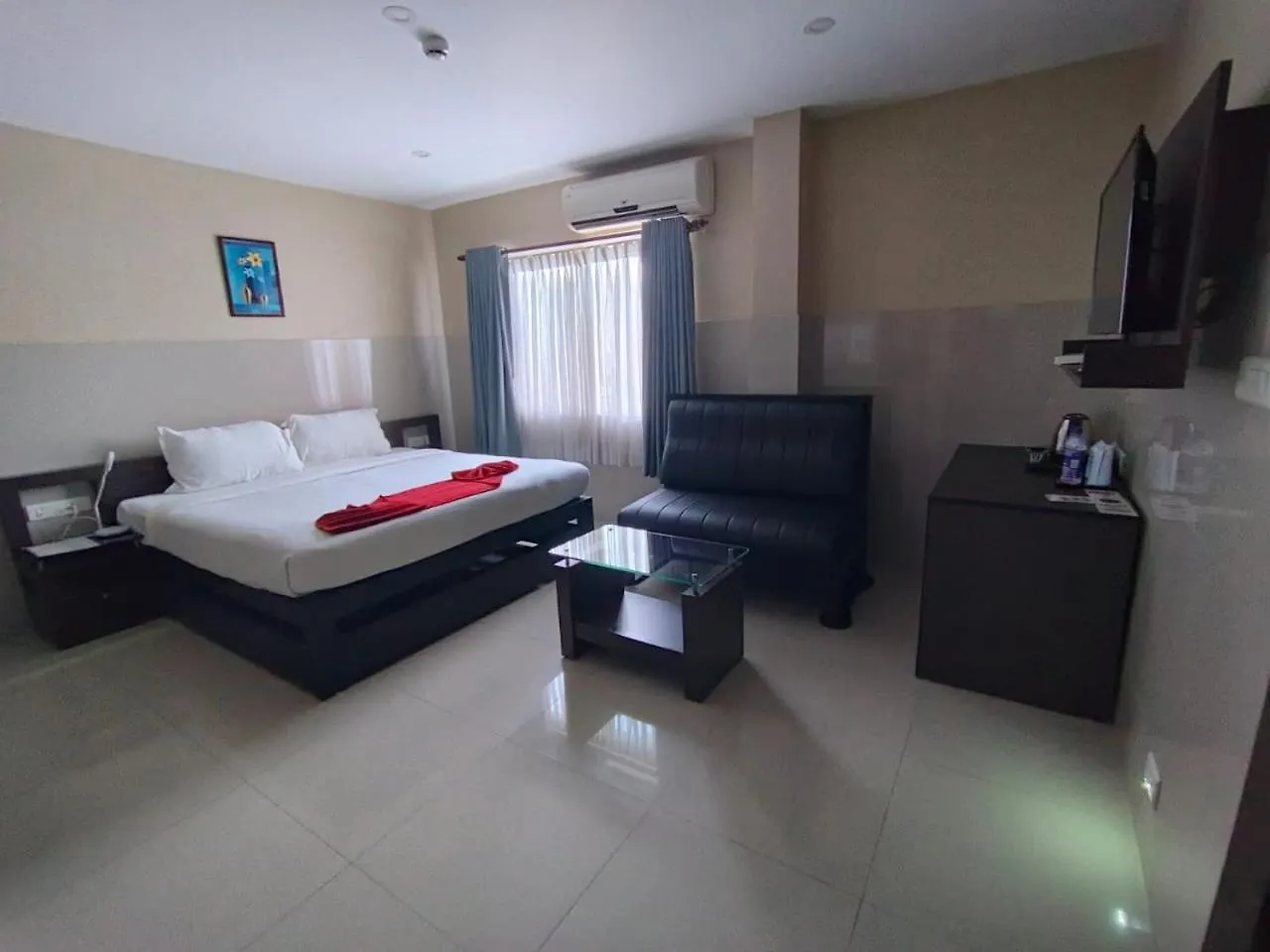 Kottavathil Hotel Tripunithura